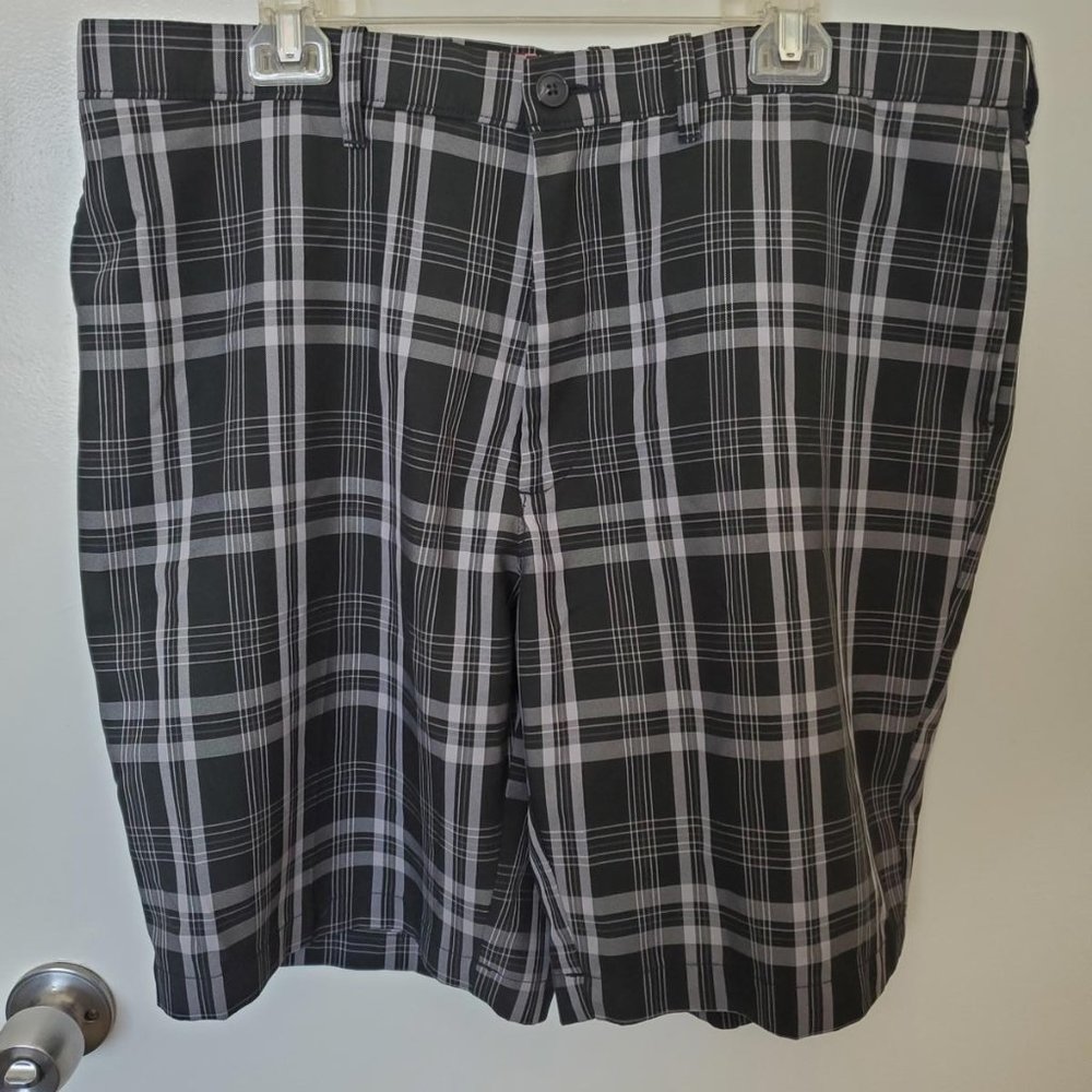 Mens plaid golf shorts Haggar H26 size 40